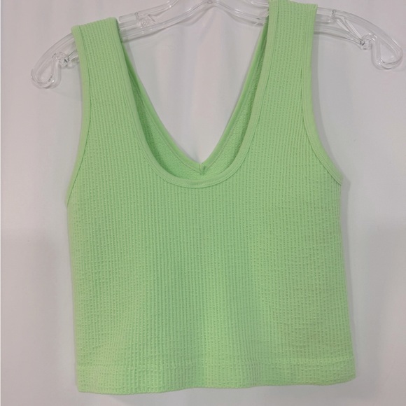 By Together Lime Seamless Plunge Crop Tank - Picture 3 of 8